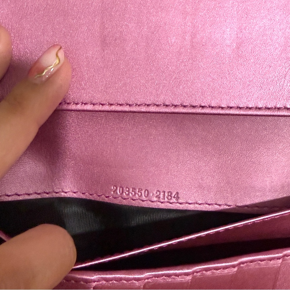 Gucci Pink Metallic Embossed Wallet - Picture 12 of 15